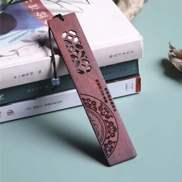 Engraved Wooden Bookmark – Vintage Chinese-Inspired Design for Reading & Gifting