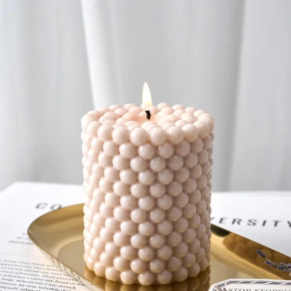 Cozy Clean Girl Bubble Candle – Handmade Aesthetic Candle