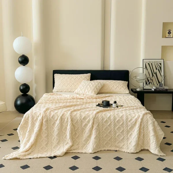 Fleece Blanket – Ultra Soft Minimalist Throw for Cozy Living