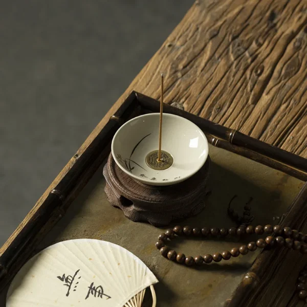 Ceramic Incense Dish – Handmade Minimalist Holder